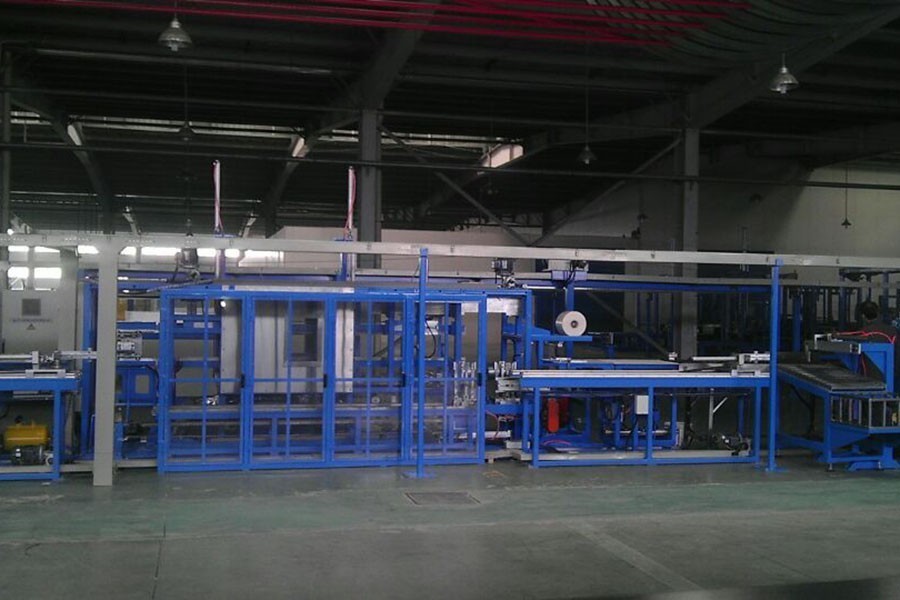 Система штабелирования и паллетирующая машина MD-1